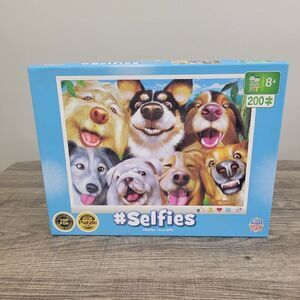 #Selfies Goofy Grins 2018 200 Piece‎ Jigsaw Puzzle